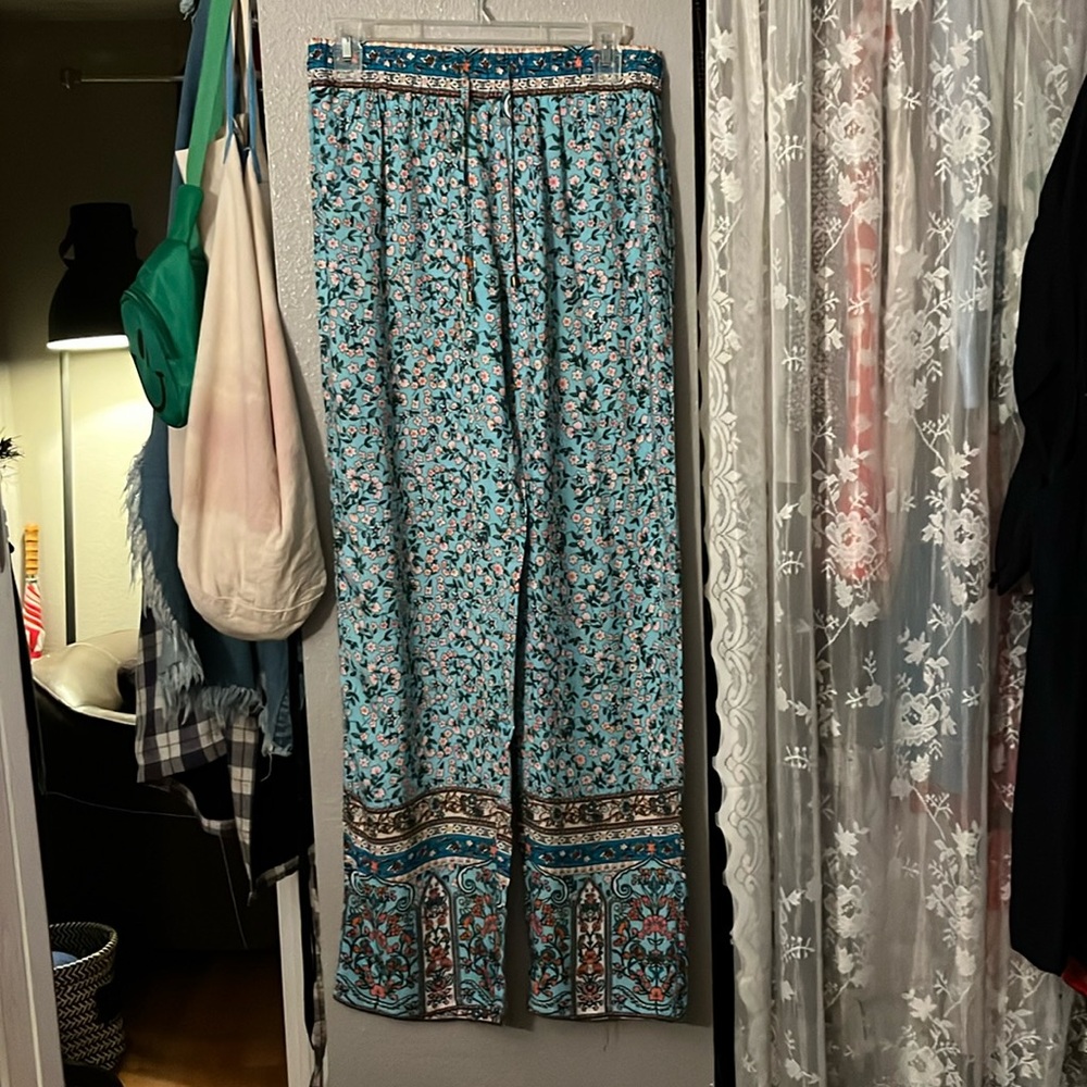 EUC SHEIN - Paradise Pants